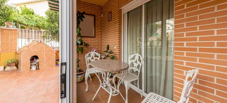 Adding Porch Enclosures To Your Home in Pittsburg, CA