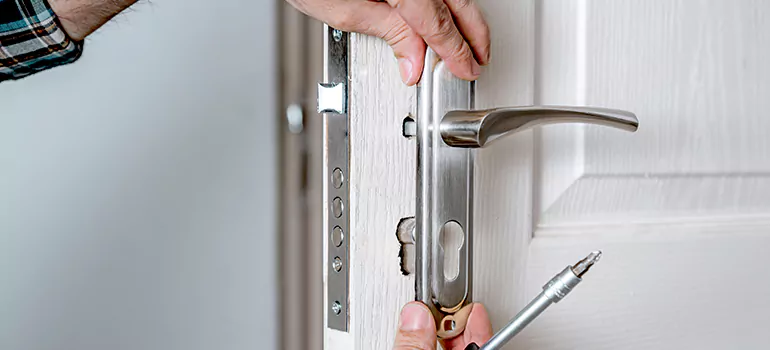 Front Door Knob Repair in Pittsburg, CA